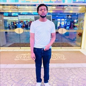 Meet your Posher, Ajay